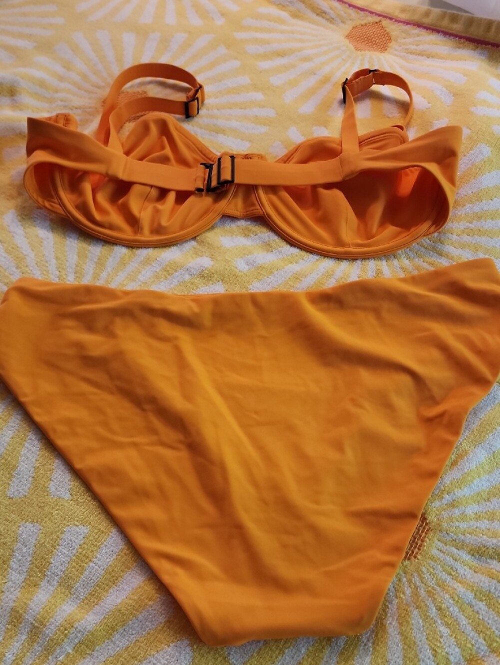 CUUP Orange Underwire Bikini Set - Picture 2 of 5